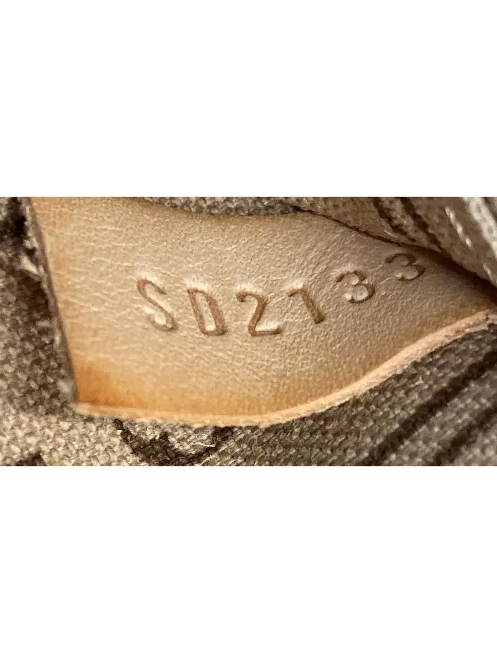 Louis Vuitton Neverfull Tote Canvas Mm #334716L15B